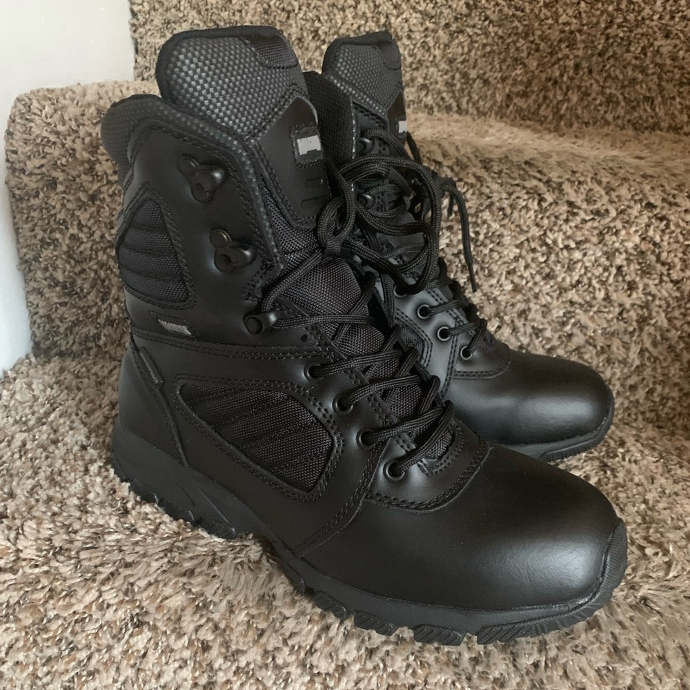 Magnum work boots for men